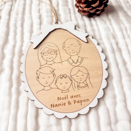 Suspension Noël - Portrait de Famille personnalisé – Gravure sur bois 🎄