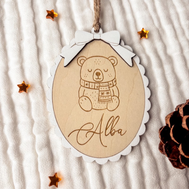Boule Médaillon Ours – Premier Noël personnalisé 🎄